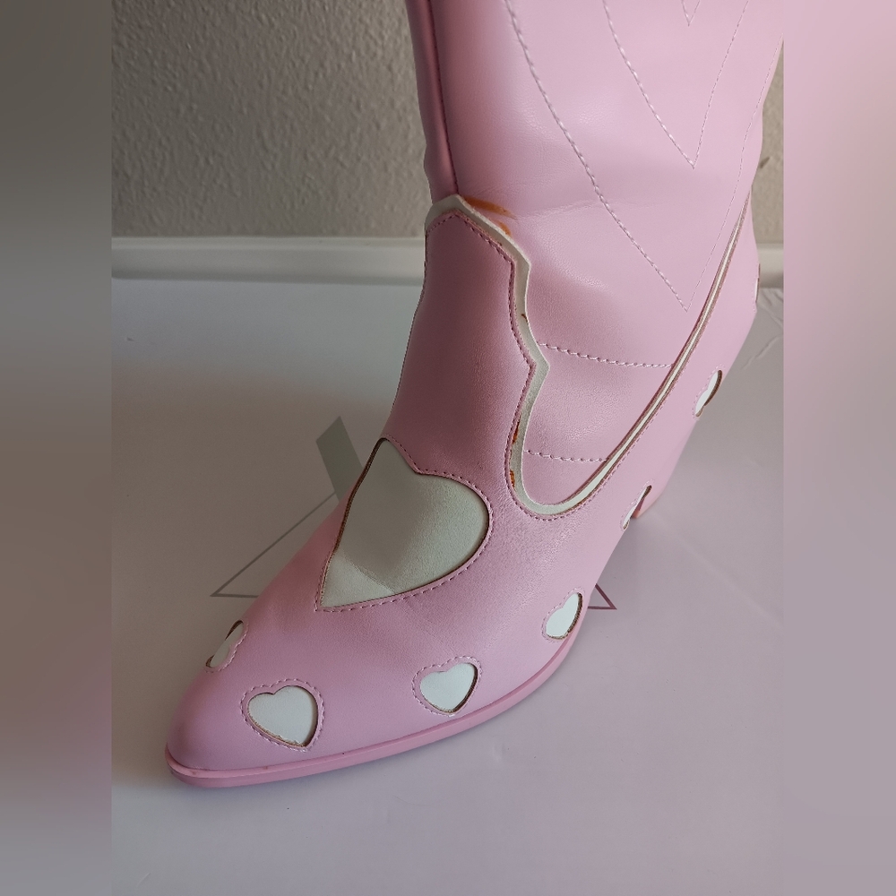 Chic Pink Heart-Patterned Boots - Picture 6 of 16